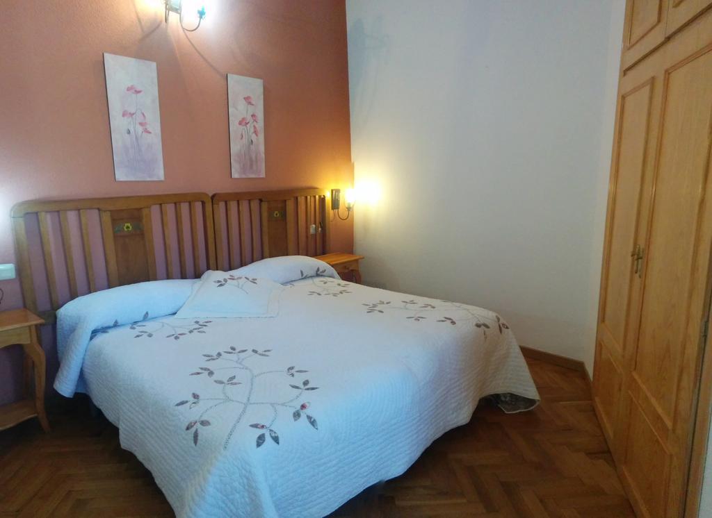 Casa Rural Almanzor Navarredonda de Gredos Kültér fotó